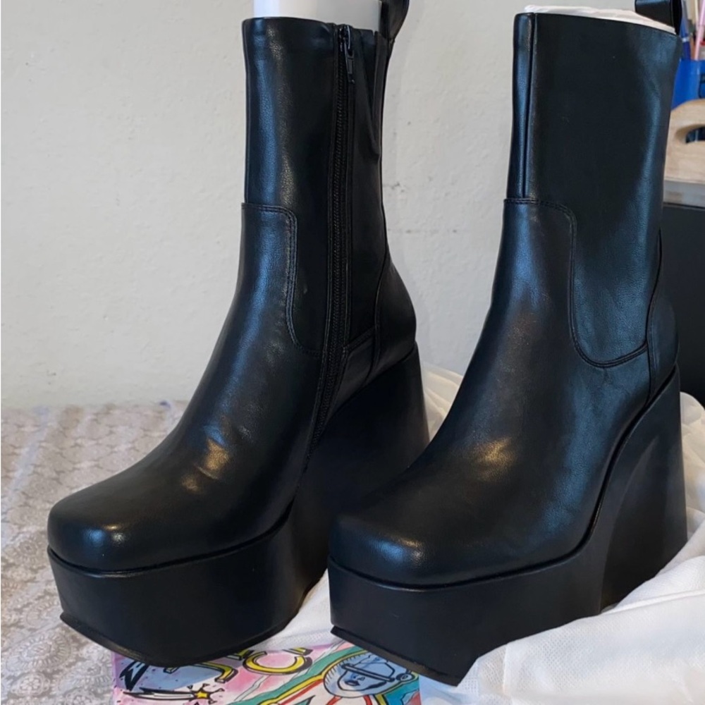 Jeffery Campbell new in box Black Platform Ankle Boots